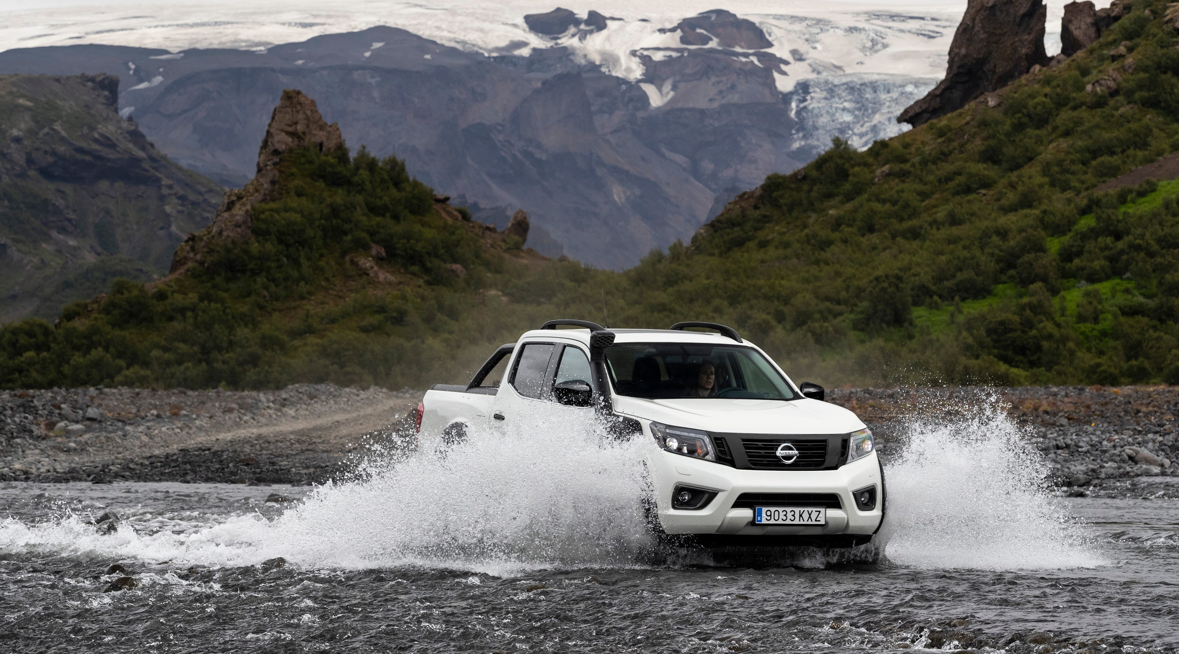 Nissan Navara OFF-ROADER AT32