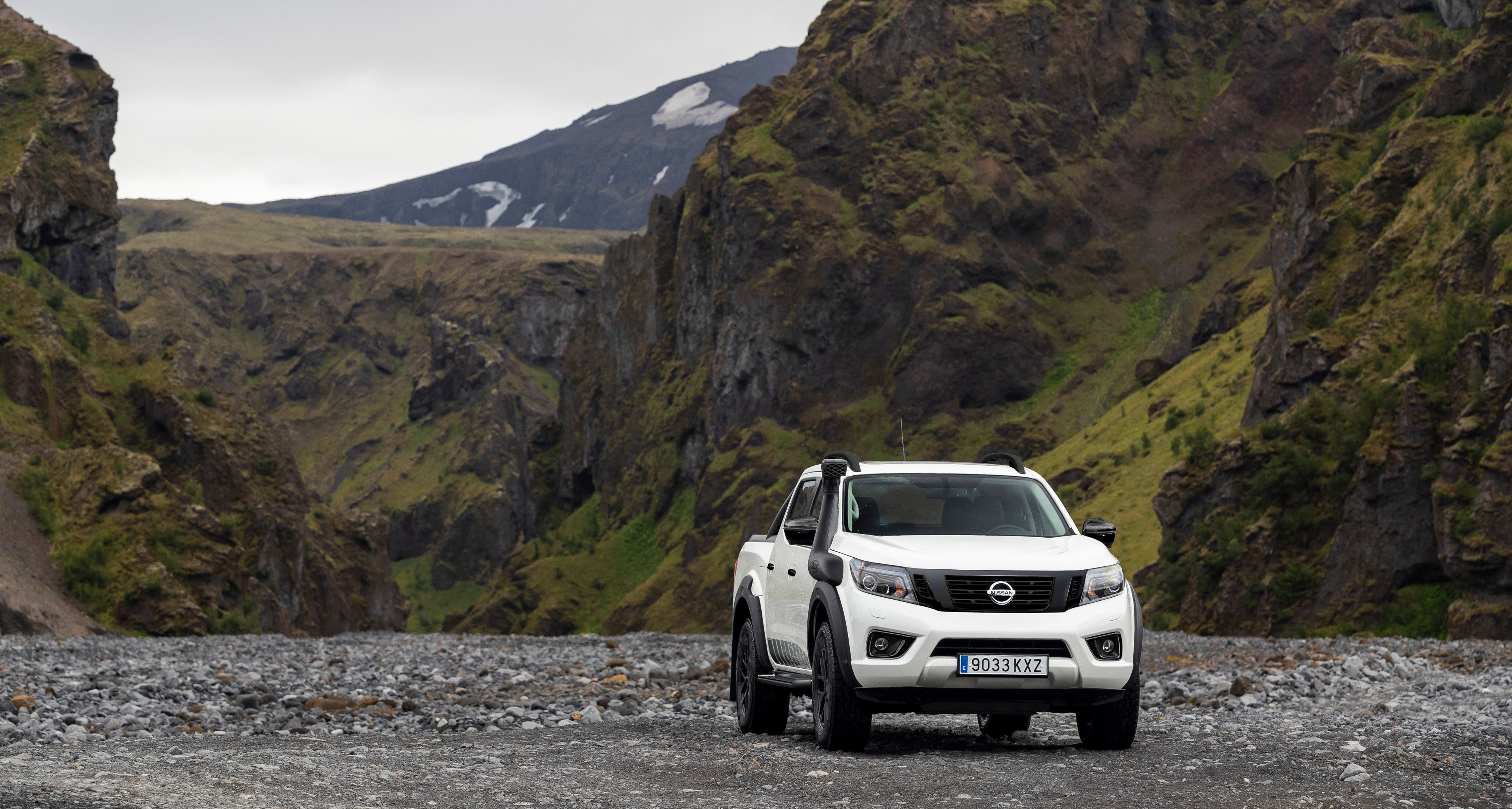 Nissan Navara OFF-ROADER AT32